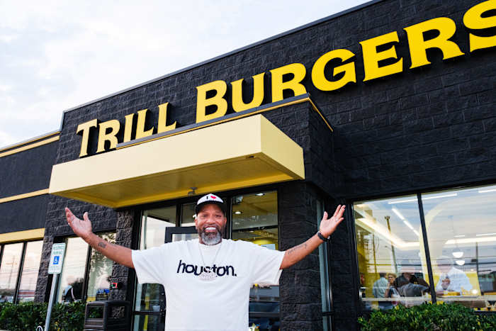 Trill Burgers opens 4th Houston location on Westheimer with late-night drive-thru