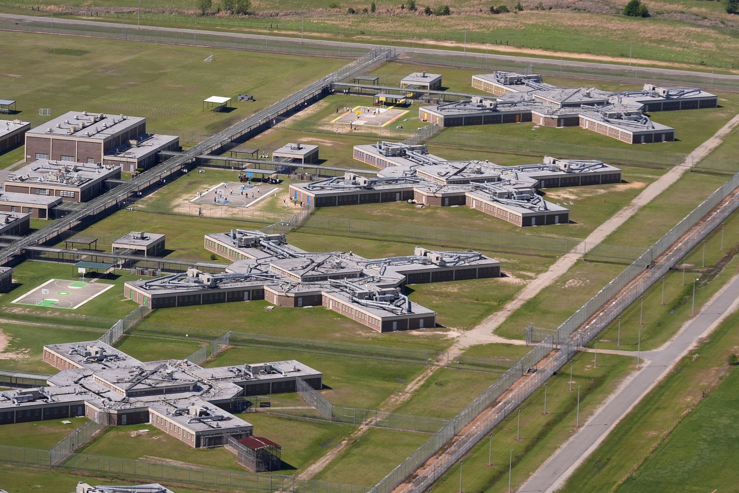 ICE's detention plan is wasting millions of dollars