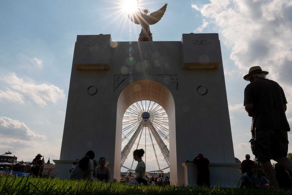 Trump bypasses historians' review of DC arch project in rarely used move: report