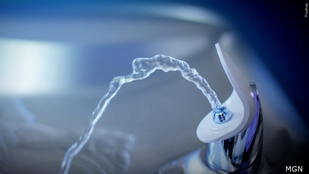 Banks High School closes drinking fountains after student reports illness