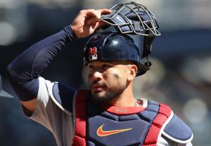Error proves costly as Cardinals net first back-to-back losing seasons since 1950s