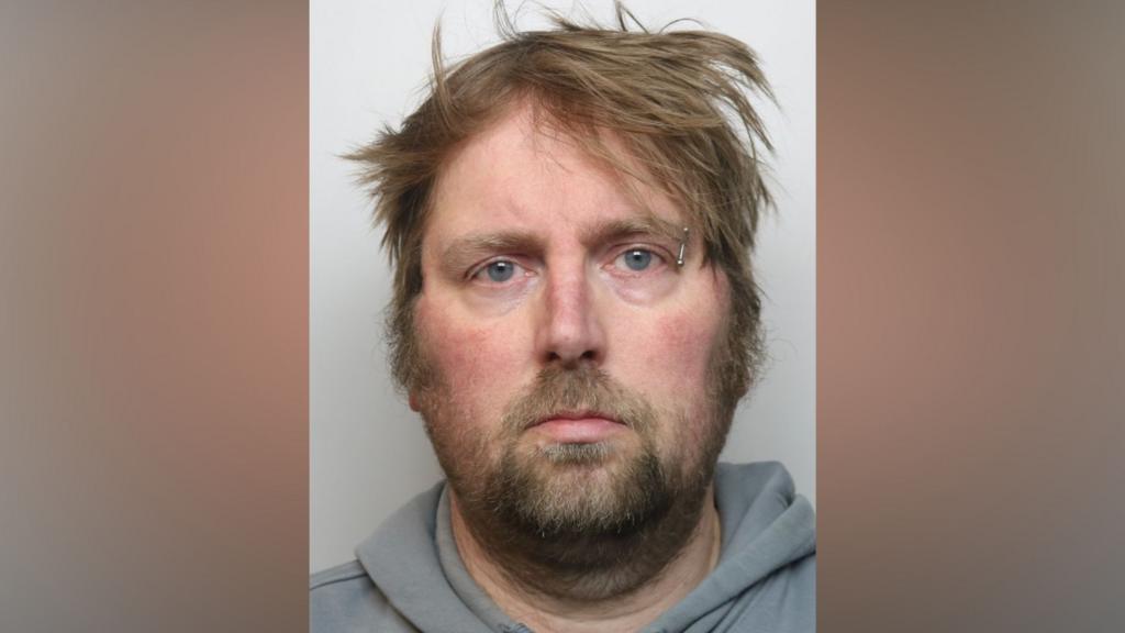 Fraudster who claimed to be a lord and doctor jailed