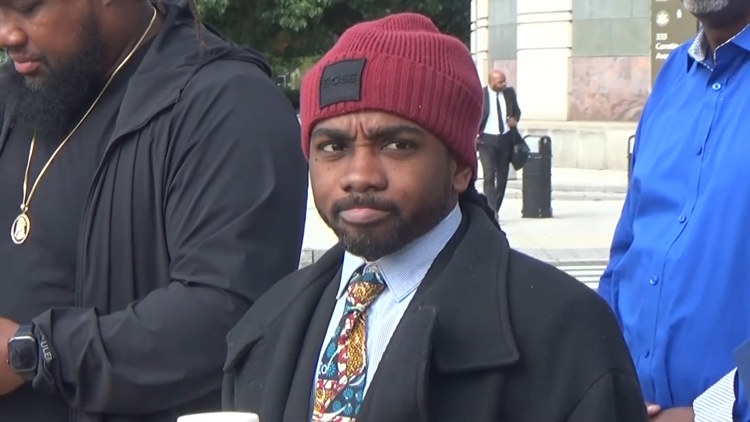 Trayon White jury still deliberating after 12 hours