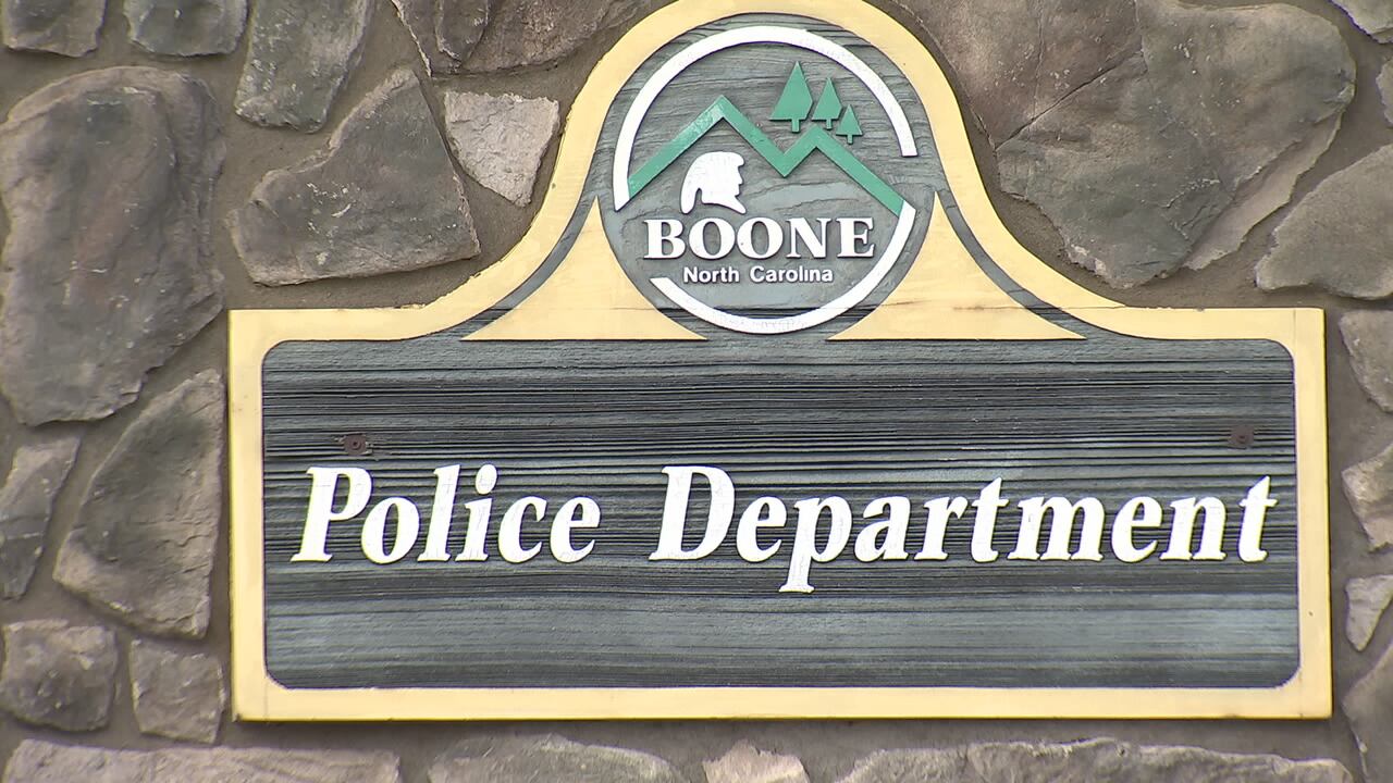 Boone Police investigate hit-and-run involving 2 pedestrians