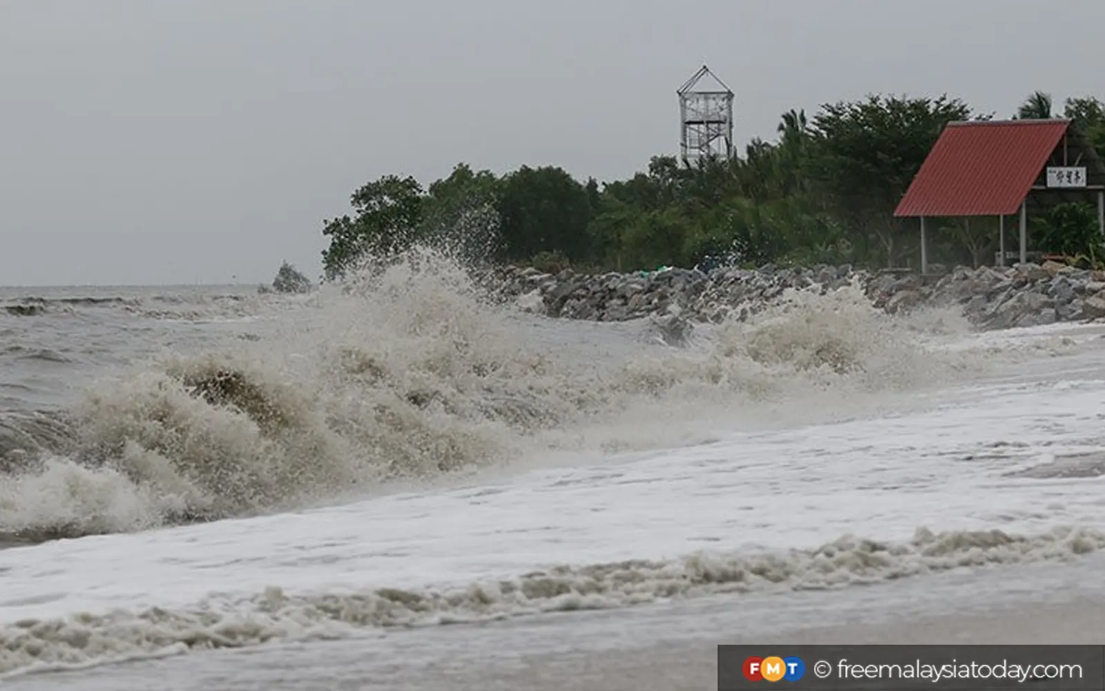 Sea levels could rise 0.74m in Malaysia by 2100, says Tok Mat