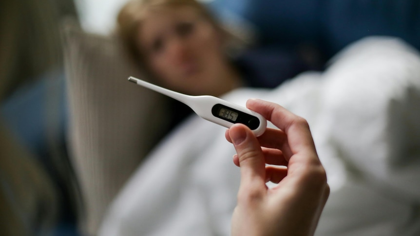 Australians urged to get free flu jab as season peaks later than usual