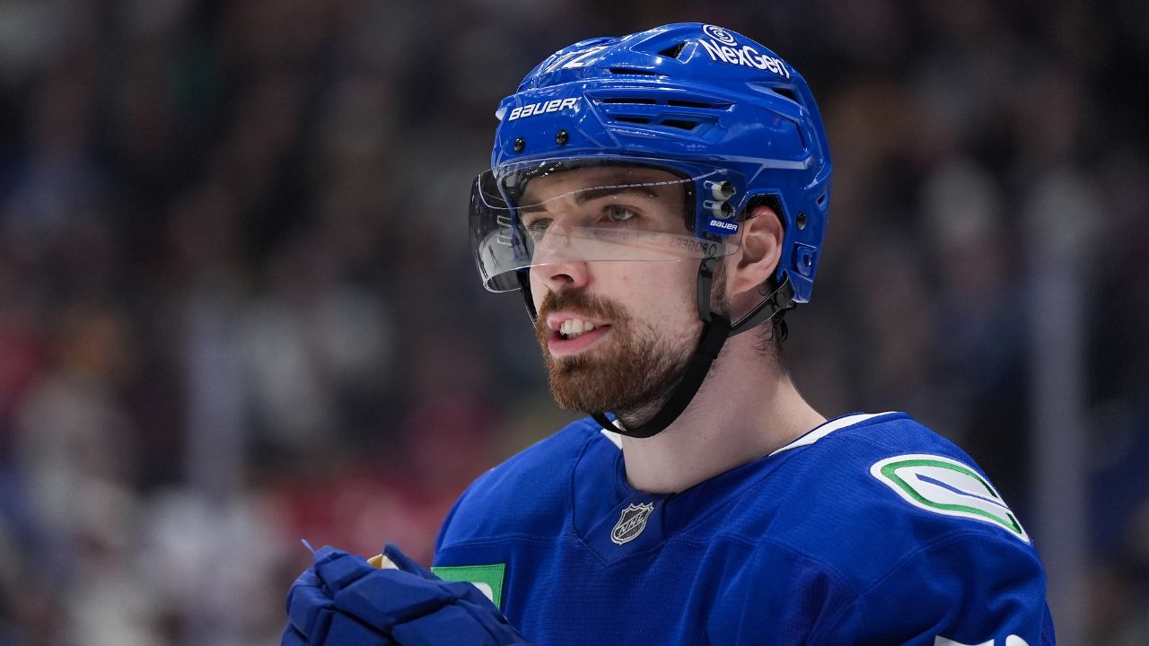 Canucks’ Filip Chytil exits after colliding with official