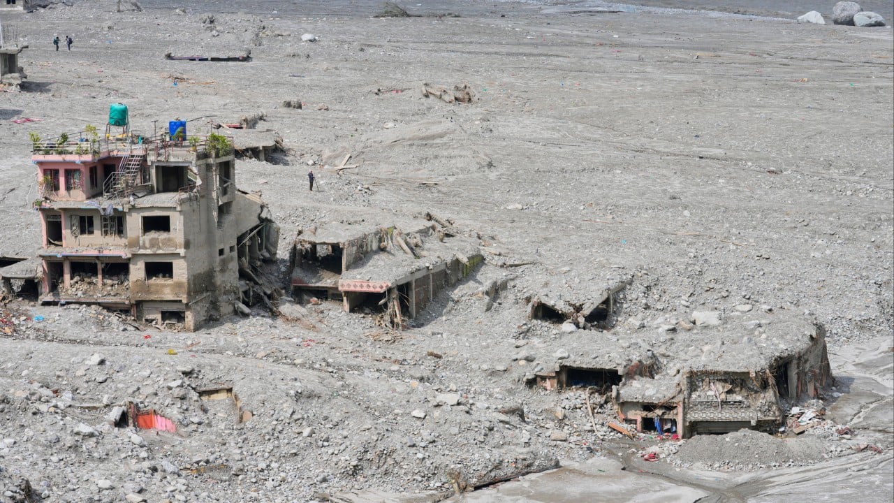 Flood-ravaged Nepal pushes for climate deal with India, China