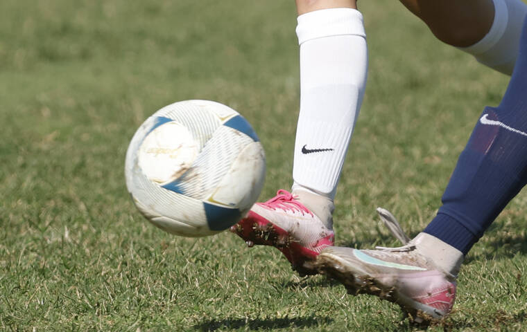 UH women’s soccer drops MWC opener