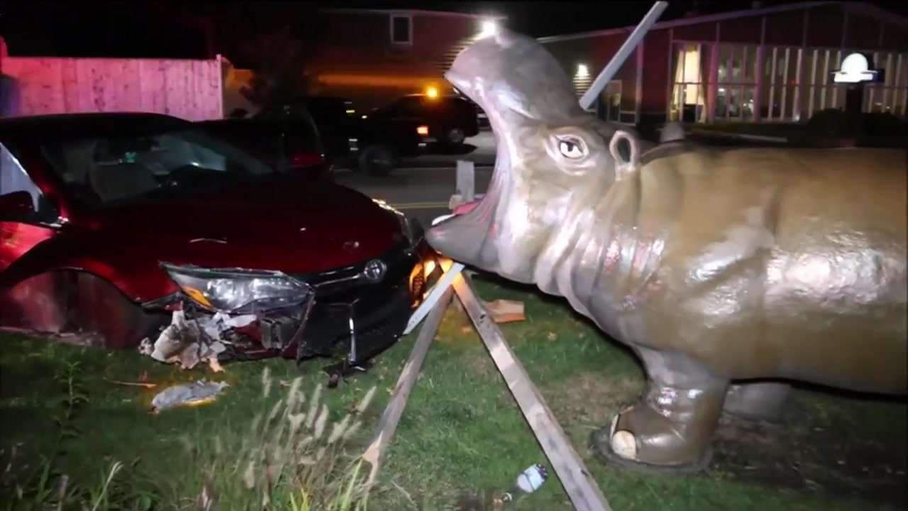 Not a hole in one – driver hits miniature golf course in Yarmouth