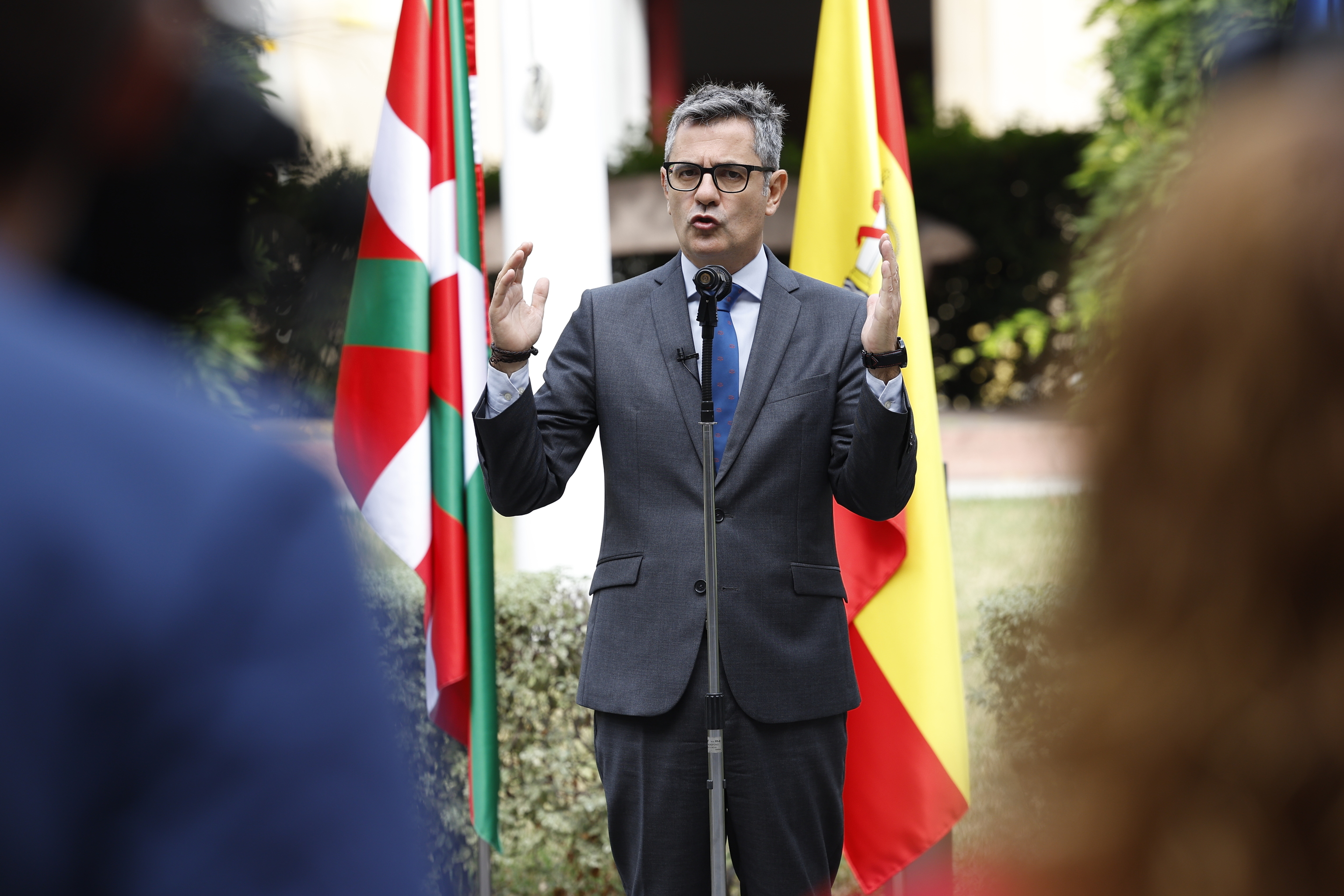 Bolaños descarta expropiar el piso de Maricarmen como le exige Sumar y blinda con 'discreción' el sí de Junts al decreto de Sánchez