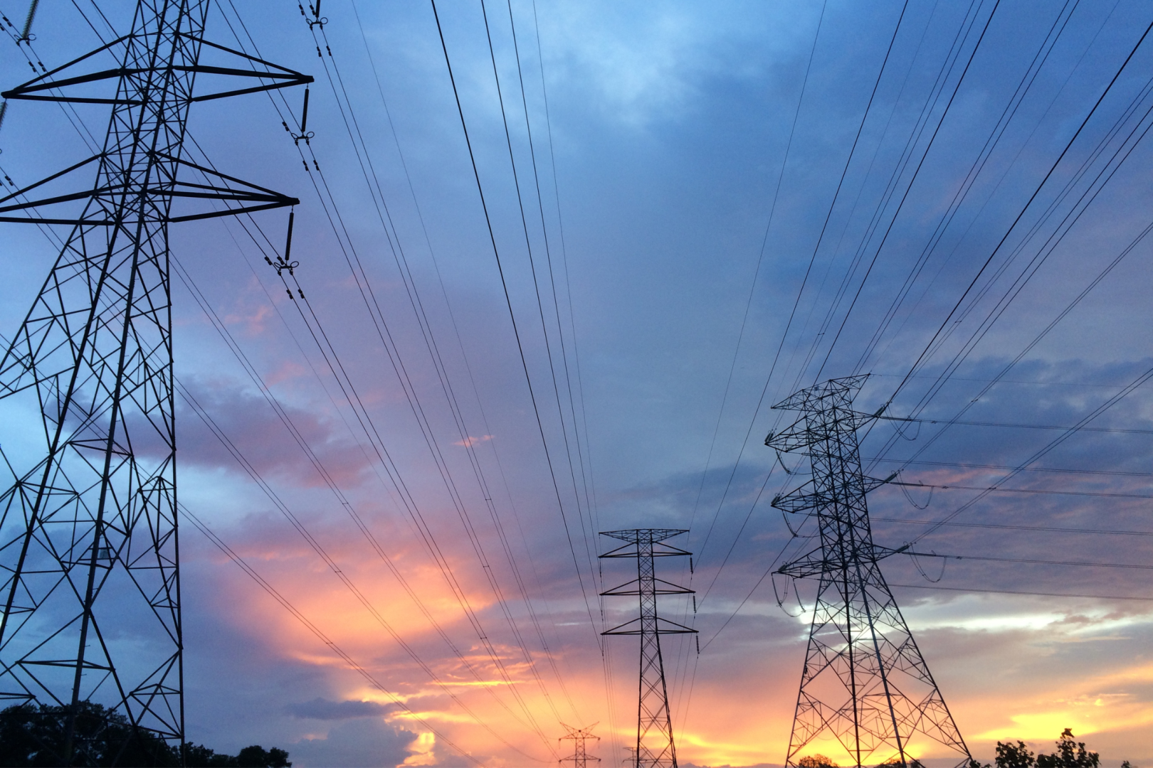 Pakistan sees electricity cooperation with Turkmenistan expanding