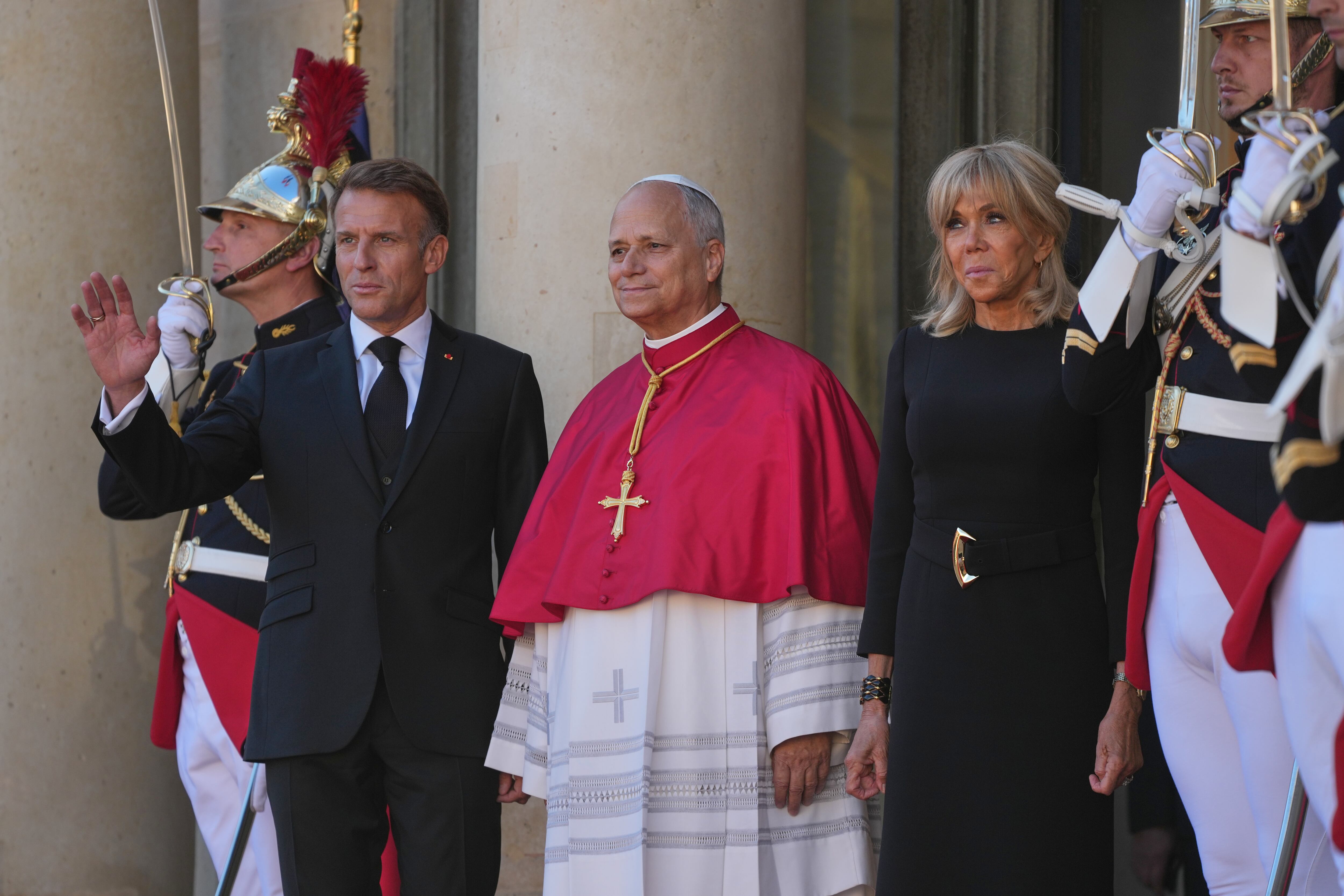 Pope warns a ‘paradise of machines’ could undermine humanity as he opens France trip