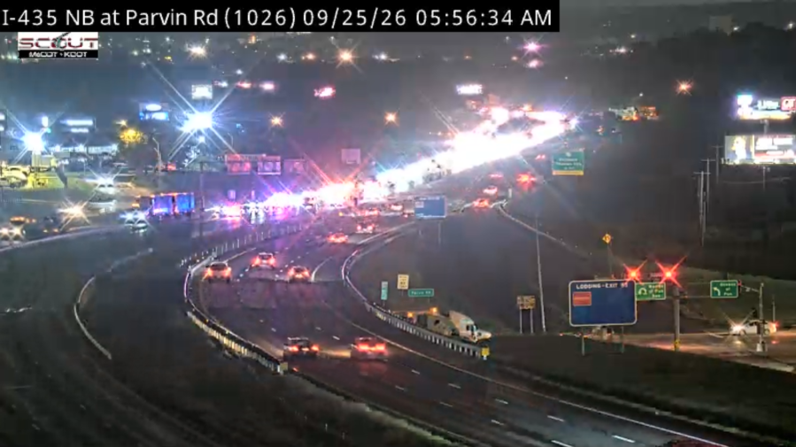 Deadly crash leaves northbound lanes of I-435 closed in Northland
