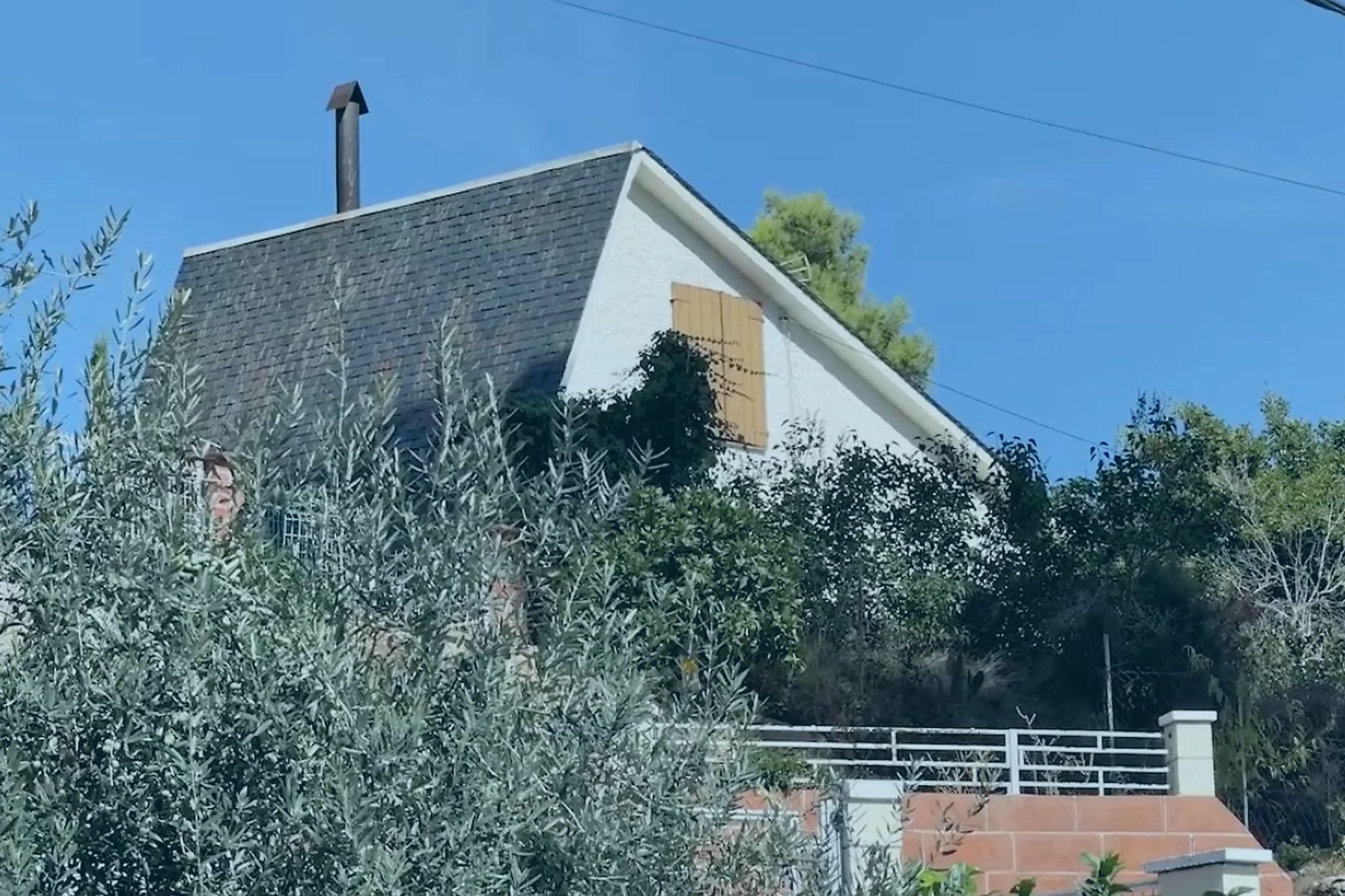 Wife & daughter ‘lived with dad’s rotting dismembered body for two YEARS’ in disturbing ‘House of Horrors’ in Barcelona