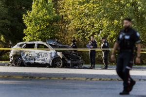 Toronto police to provide update on bodies found in burning vehicles in Etobicoke, Scarborough