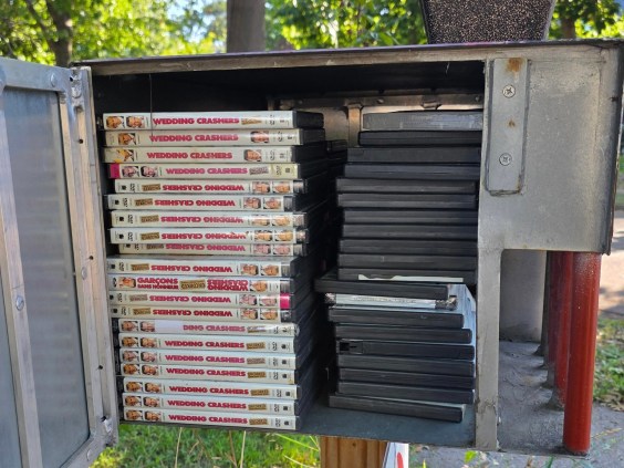 An Interview with the Person Who Put Hundreds of ‘Wedding Crashers’ DVDs in South Mpls Little Free Libraries
