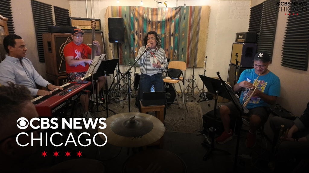 Chicana musician Martha Gonzalez headlines one-night return of Boleros De Noche at Harris Theater
