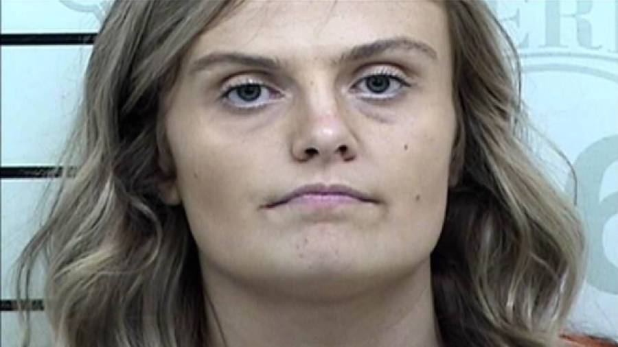 Lindsey Whiteside accepts plea deal on federal charges