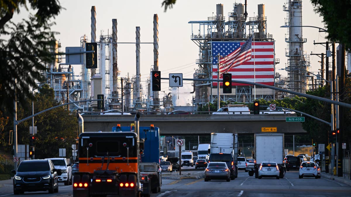 Louis Navellier finds two stocks benefiting from tight global supply
