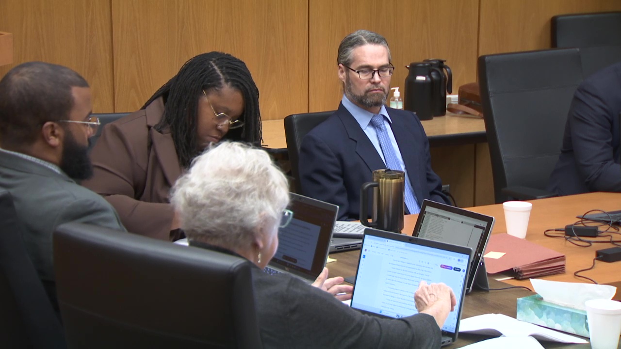 Jury deliberates death sentence for Shaun Runyon in Davenport killings