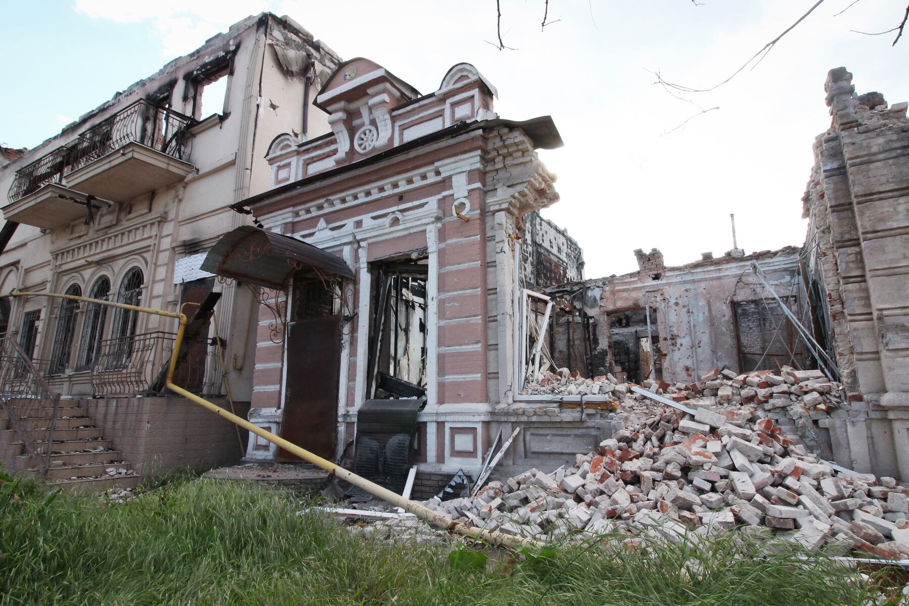 Ukraine’s surprising new debate centers on millions in untaxed earnings