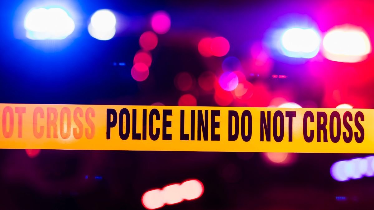 2 men hurt in separate Philadelphia shootings less than 10 minutes apart