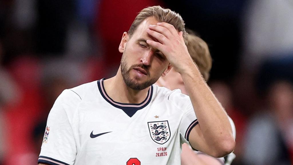 England embrace the chaos - but control also needed to win big prizes