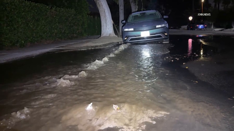 Water main break floods Sherman Oaks street