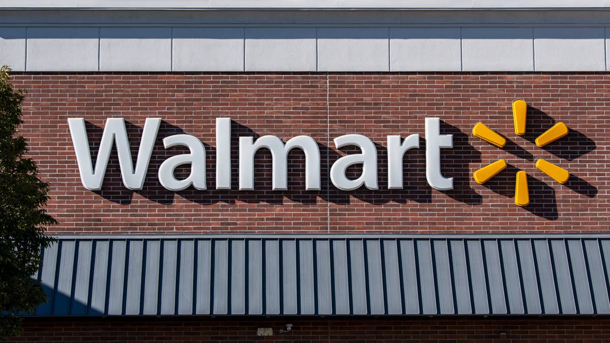 Walmart's bestselling 15.6-Inch Windows 11 Pro laptop is only $270 right now