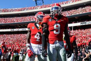 Cole scores on 85-yard fumble recovery as No. 2 Georgia rolls over turnover-plagued Oklahoma 41-13