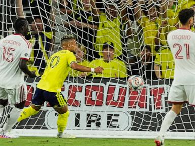 Hany Mukhtar scores 2 goals, Nashville beats Toronto 2-0