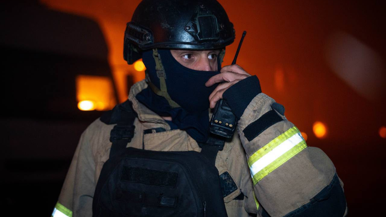 Russians hit Kyiv this morning, injuring woman and two teenagers