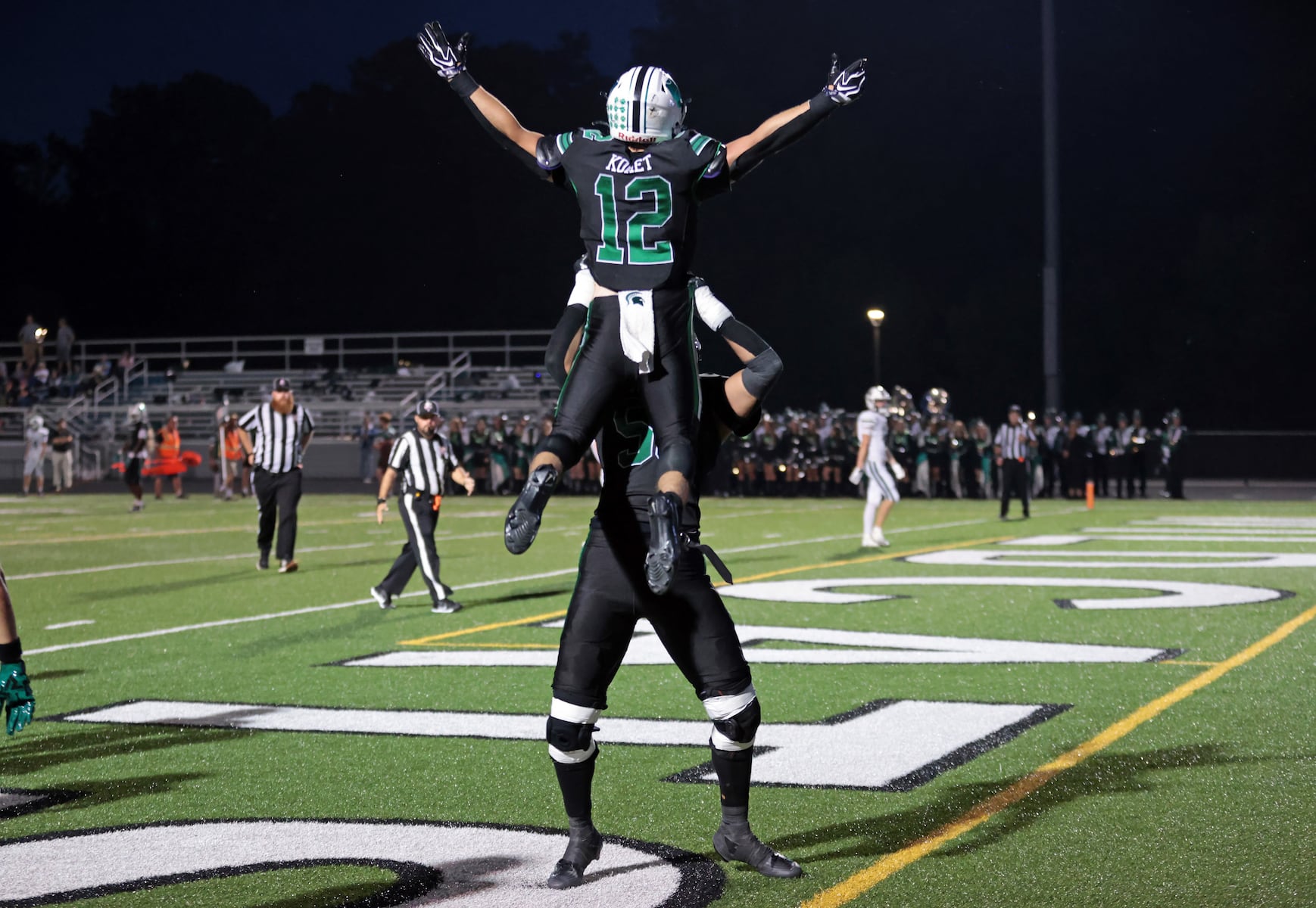 Koret's pick-6 lifts Mayfield past Brecksville-Broadview Heights