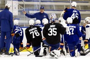 'Babs is taking everything': Heat on new Oilers coach takes media glare off players