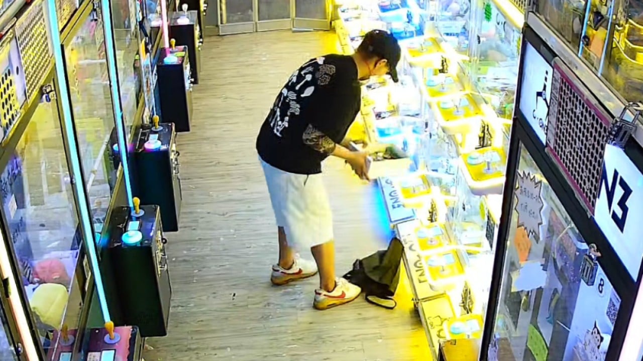 Hong Kong police hunt for man who stole HK$10,000 from claw machines using key