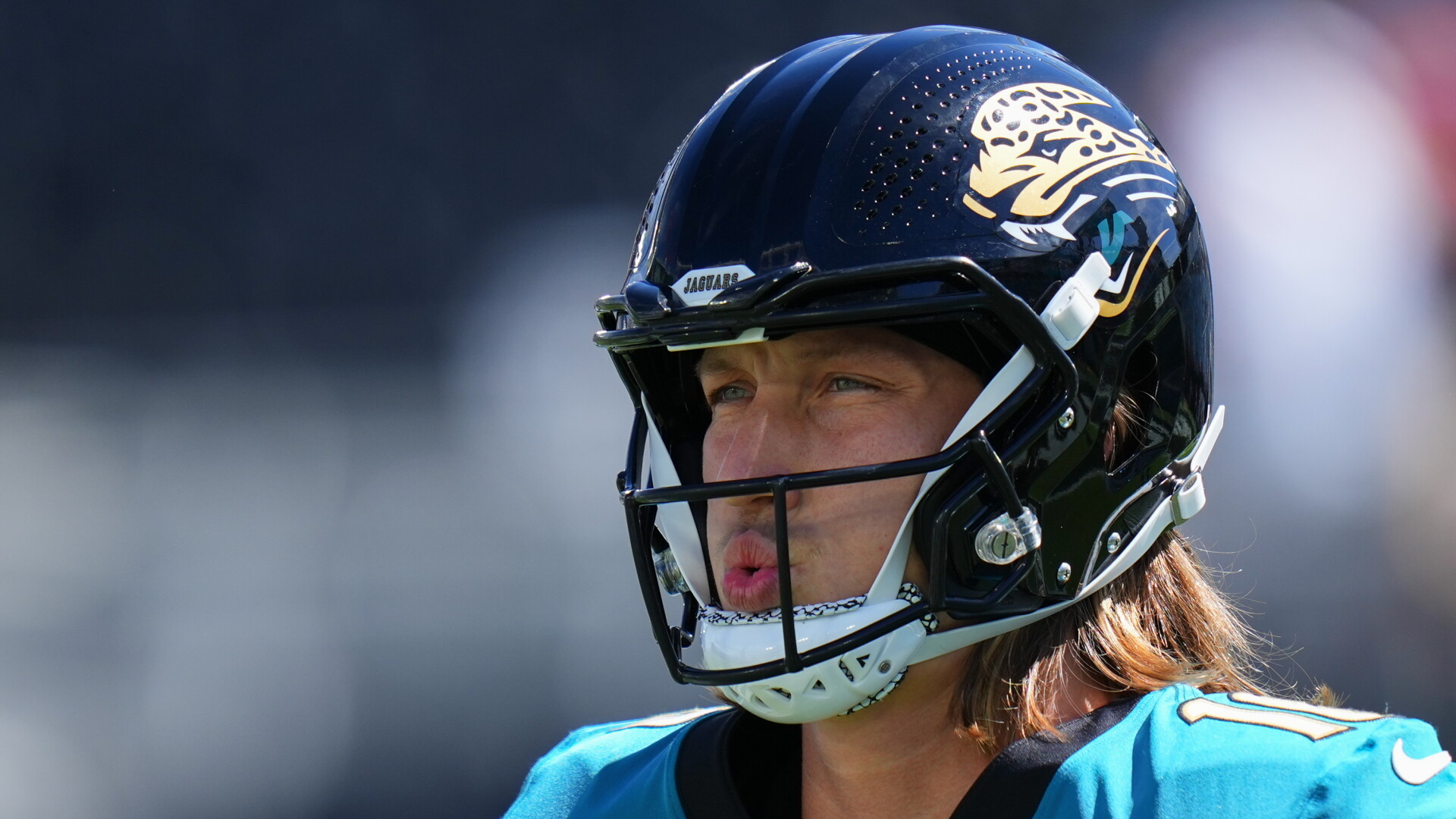 Trevor Lawrence TD pass puts Jags up 7-0
