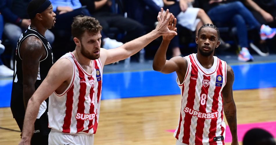 Olympiacos holds off PAOK to claim fifth straight Greek Super Cup