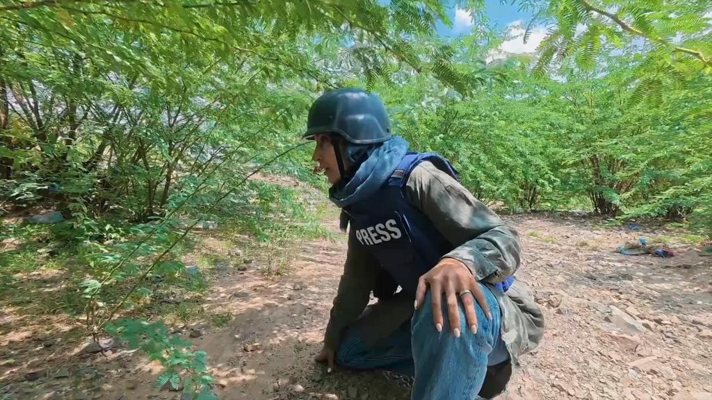 Watch: BBC reports from the front-line of an escalating war in Yemen