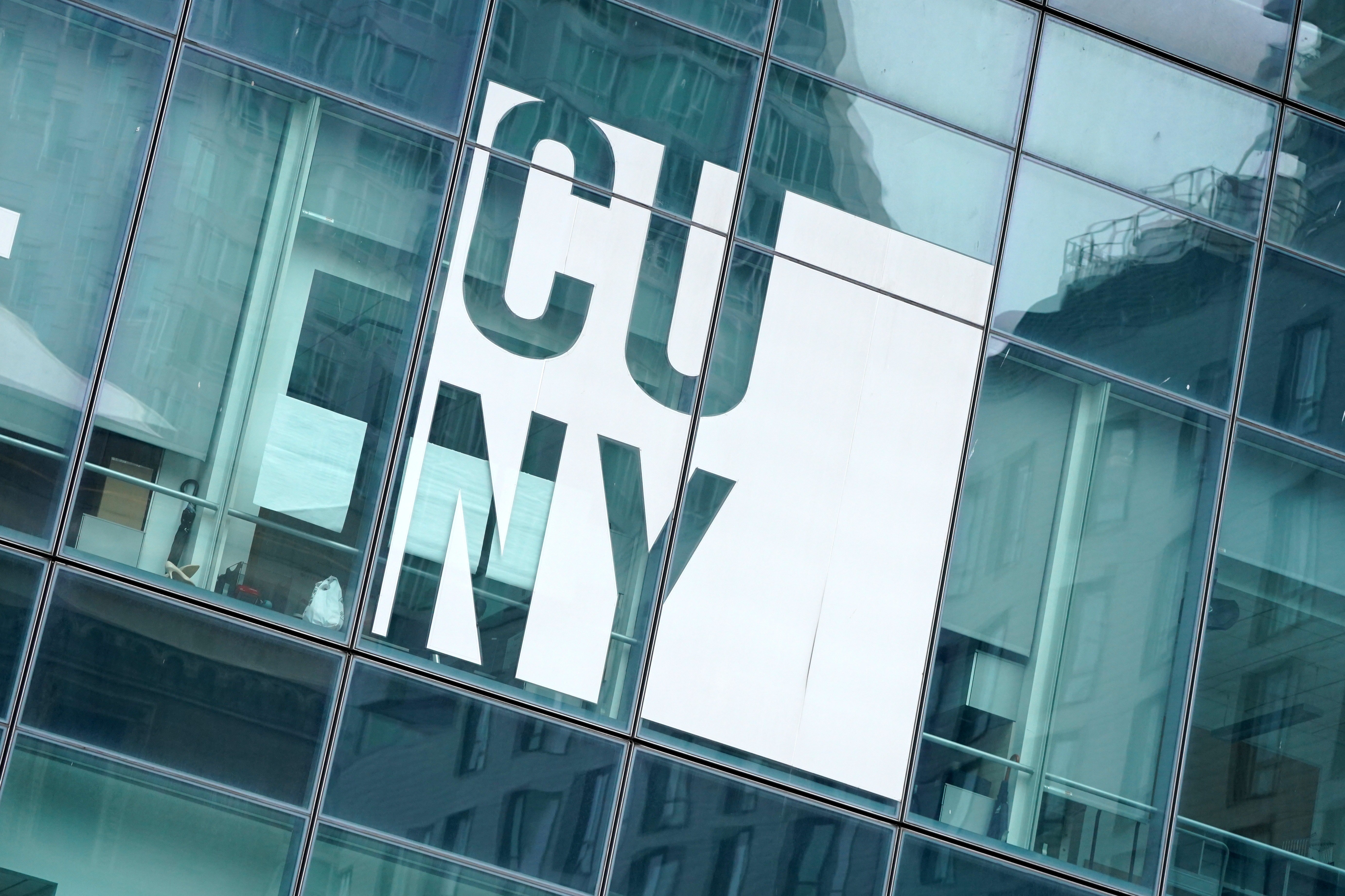 CUNY graduation rates plummet in 5-year slide: ‘It’s a two-pronged problem’