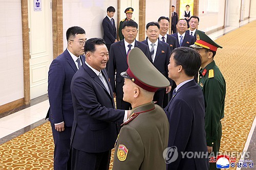 Sculptures honoring N. Korean soldiers to be erected in Vietnam