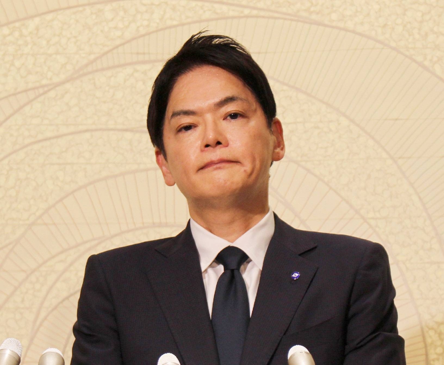 Former Yokohama mayor embroiled in harassment scandal to seek reelection