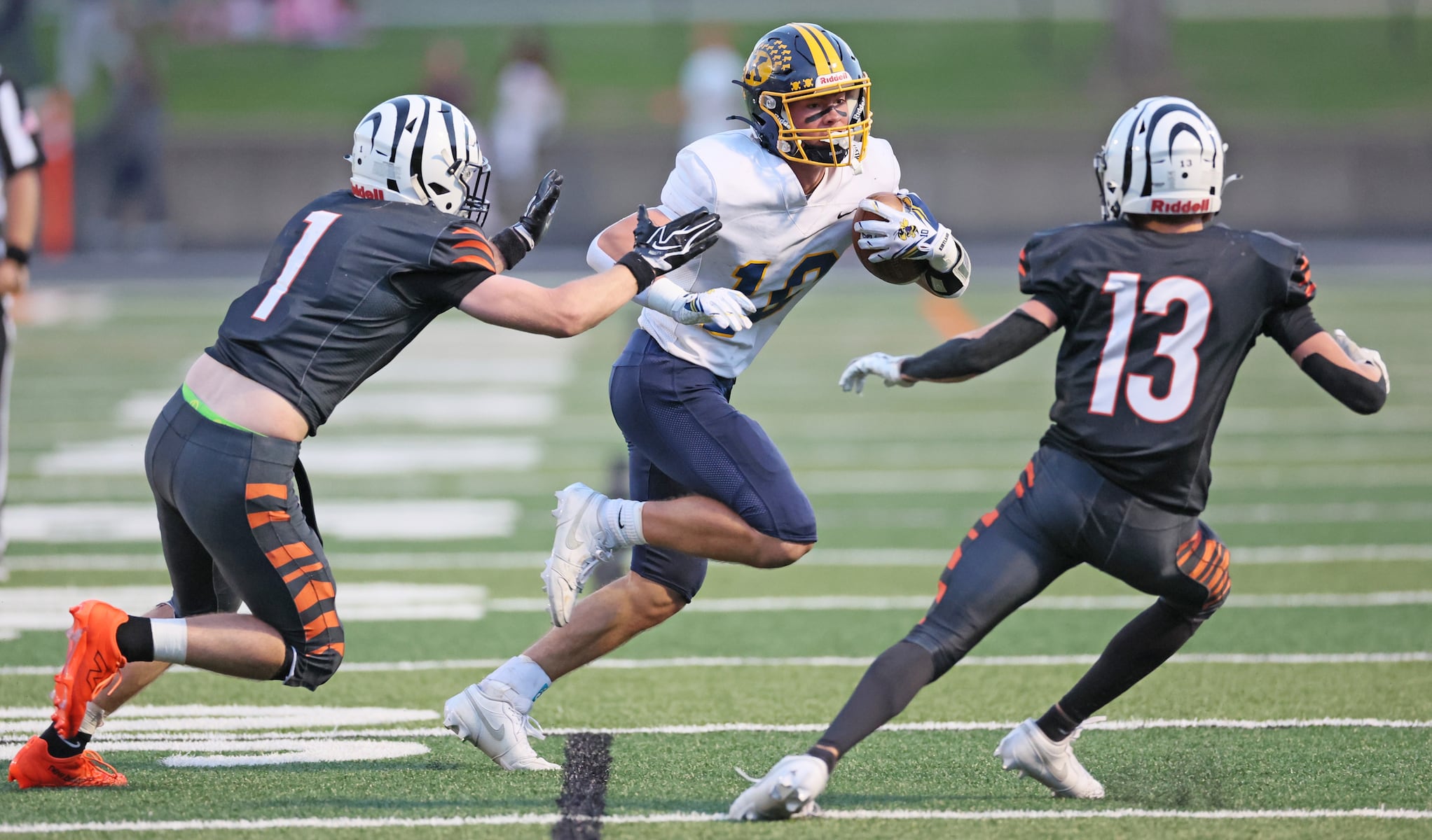 Caimi's 4-TD night powers Kirtland past Chagrin Falls 45-3