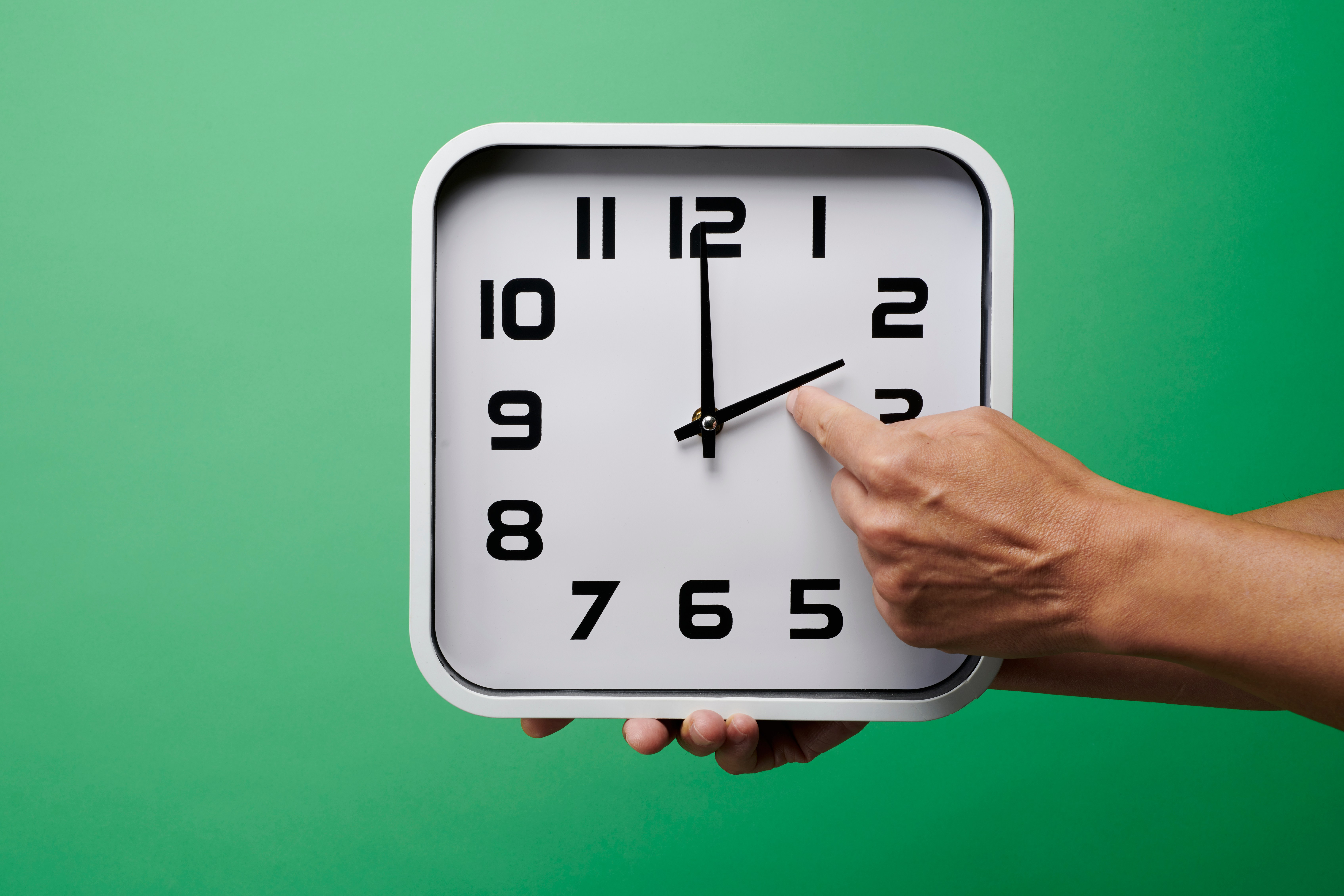 Why do the clocks go back earlier this year and when will they change in October?