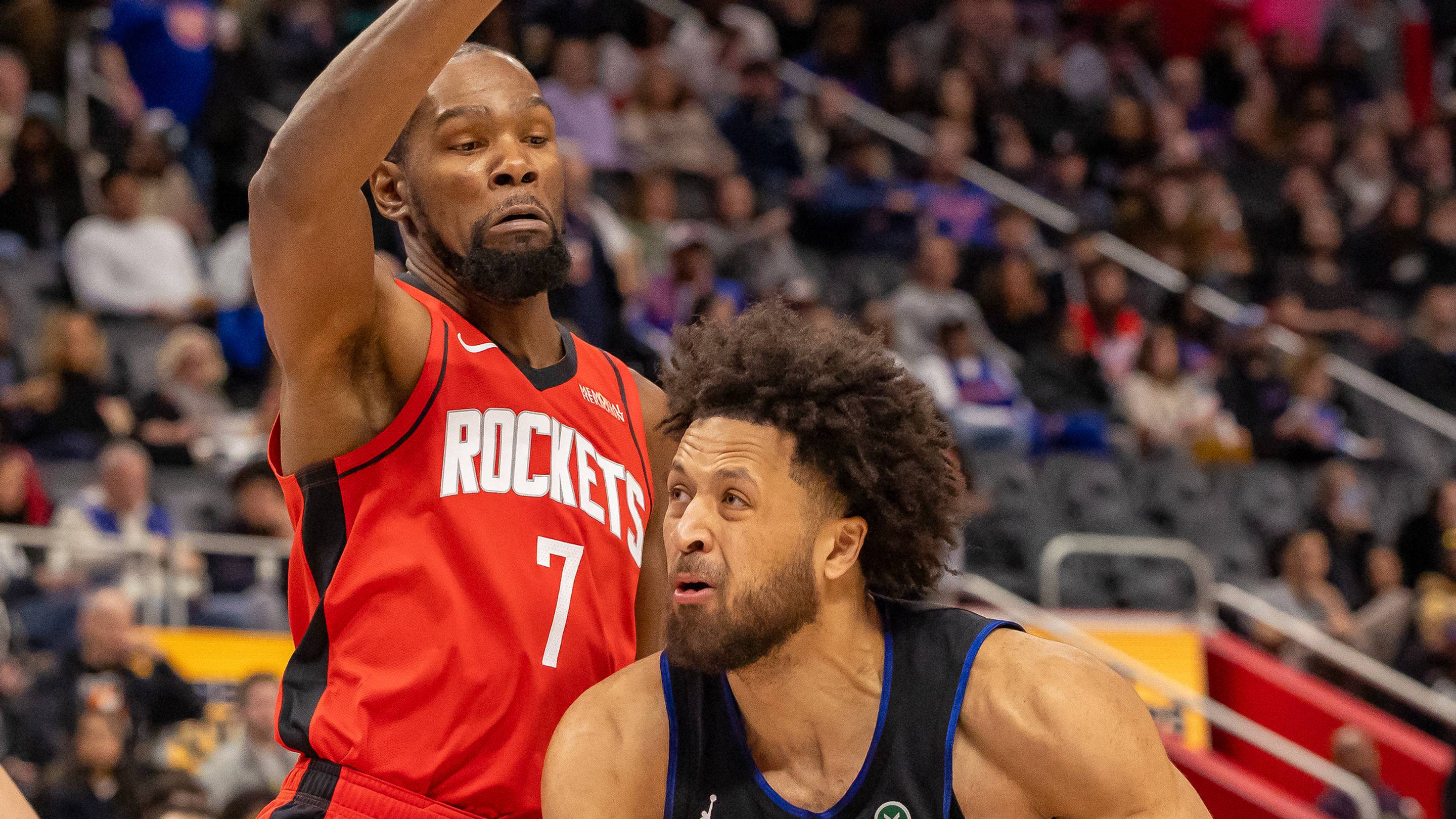 Report: Kevin Durant Pursued by Eastern Conference Team in Offseason