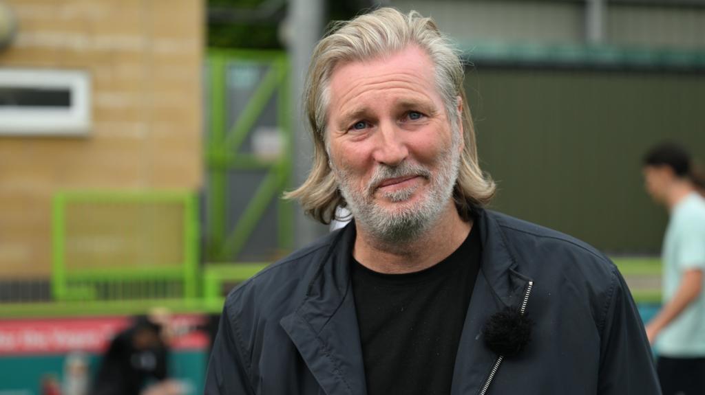 Forest Green allow Savage to talk to another club