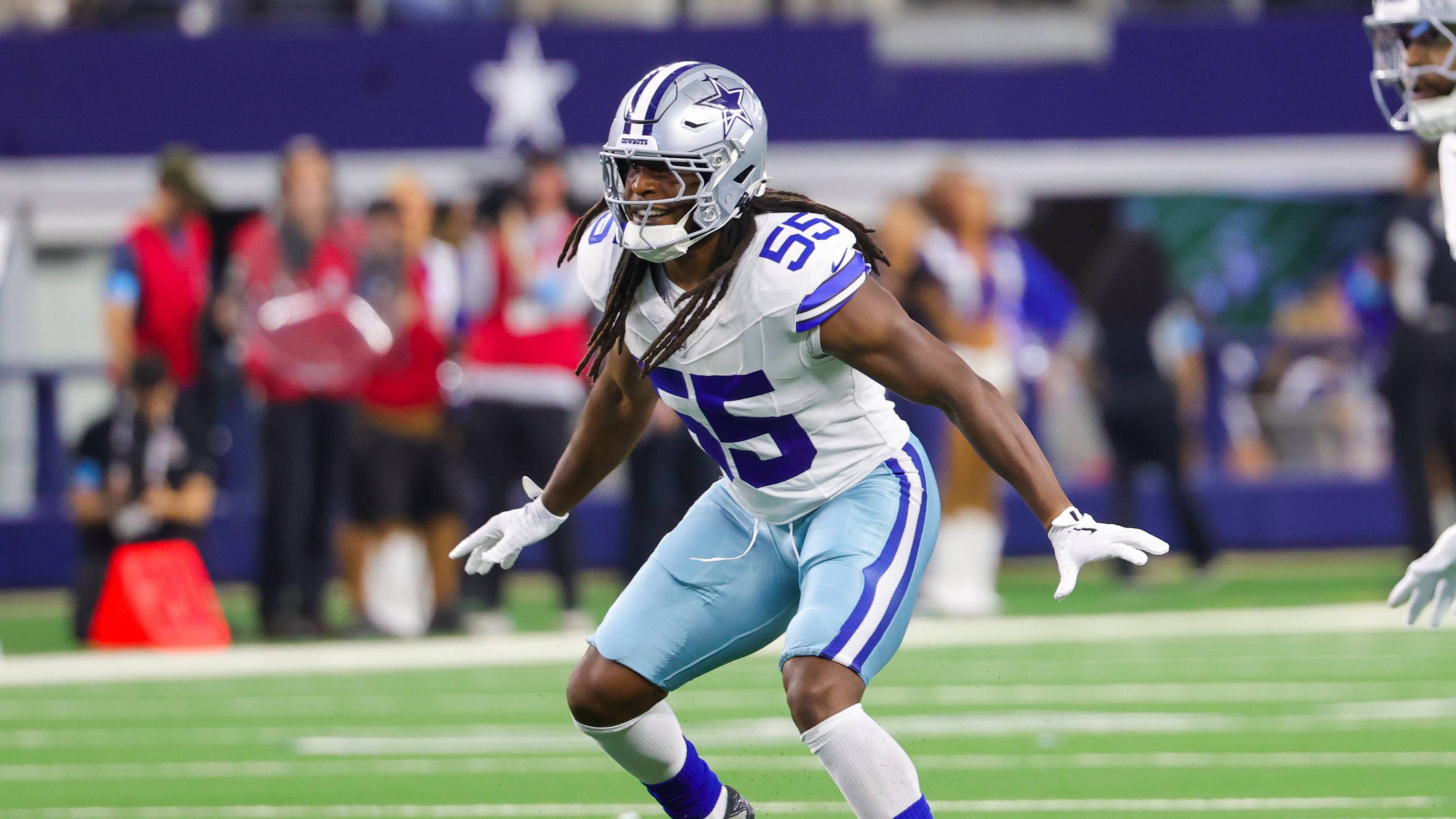 Jaishawn Barham Forcing Cowboys to Make Defensive Change Upon DeMarvion Overshown's Return