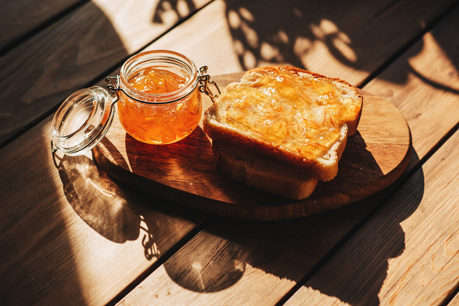 The Healthiest Jams and Which Ones to Avoid, According to Dietitians