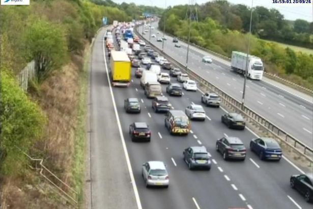 M25-M40 traffic - live: Motorways at standstill after horror lorry crash at junction