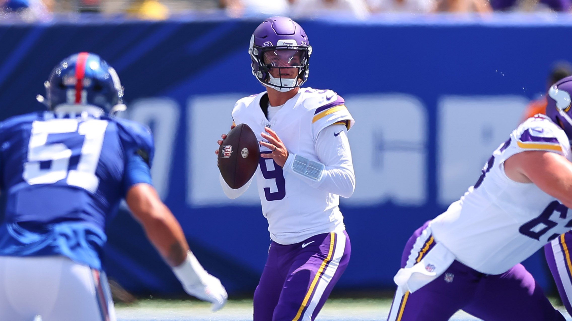 Giants acquire quarterback J.J. McCarthy from Vikings for a draft pick: Report